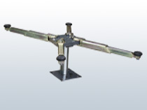 One cylinder lifting device  with swivel arm supports